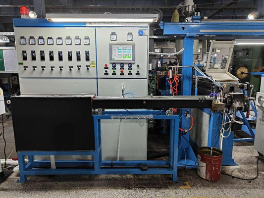 Otomatik Alma Makinesi ile Yüksek Hızlı 60 + 35mm İzolasyon Teli Ekstrüzyon Hattı