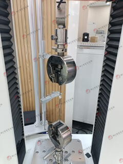 Malzeme dayanıklılığı analizi için yüksek hassasiyetli 5T çekim test makinesi