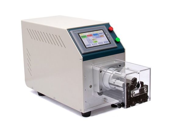 Koaksiyel Kablo Kesme İçin Çok Çekirdekli 700pcs / H Tel Sıyırma ve Sıkma Makinesi