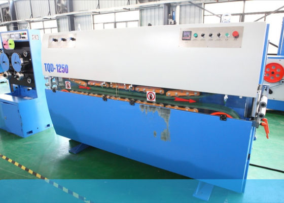 Pnömatik 150m/Dak Caterpillar Traksiyon Cihazı Kablo Kılıflama Makinası